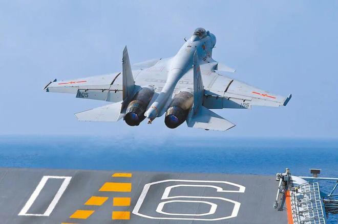 河内1.5分彩:歼-15在日本家门口两度锁定日本战机,台退将直言:解放军不忍了